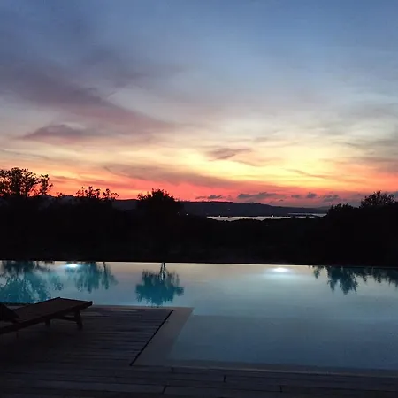 Le Tre Pietre Hébergement de vacances Baja Sardinia