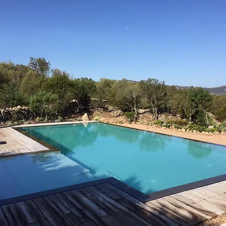 Le Tre Pietre Prázdninový dům Baia Sardinia