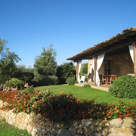 Le Tre Pietre Hébergement de vacances Baja Sardinia