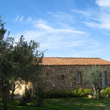 Le Tre Pietre Holiday home *