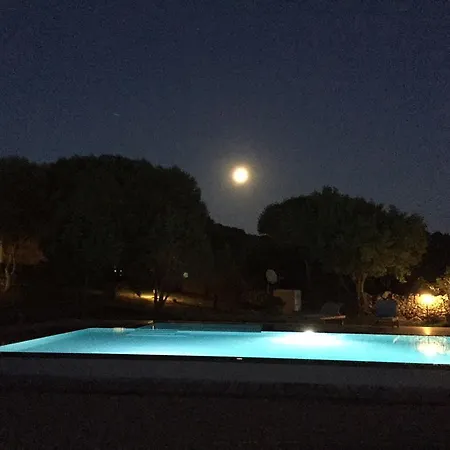 Le Tre Pietre Baja Sardinia